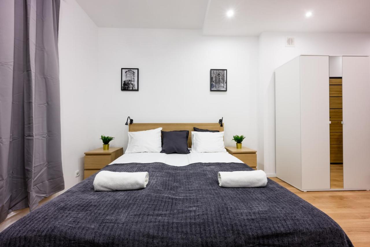 Cracow Rent Apartments - Spacious Apartments For 2-7 People In Quiet Area - Kolberga Street Nr 3 - 10 Min To Main Square By Foot Krakow Dış mekan fotoğraf
