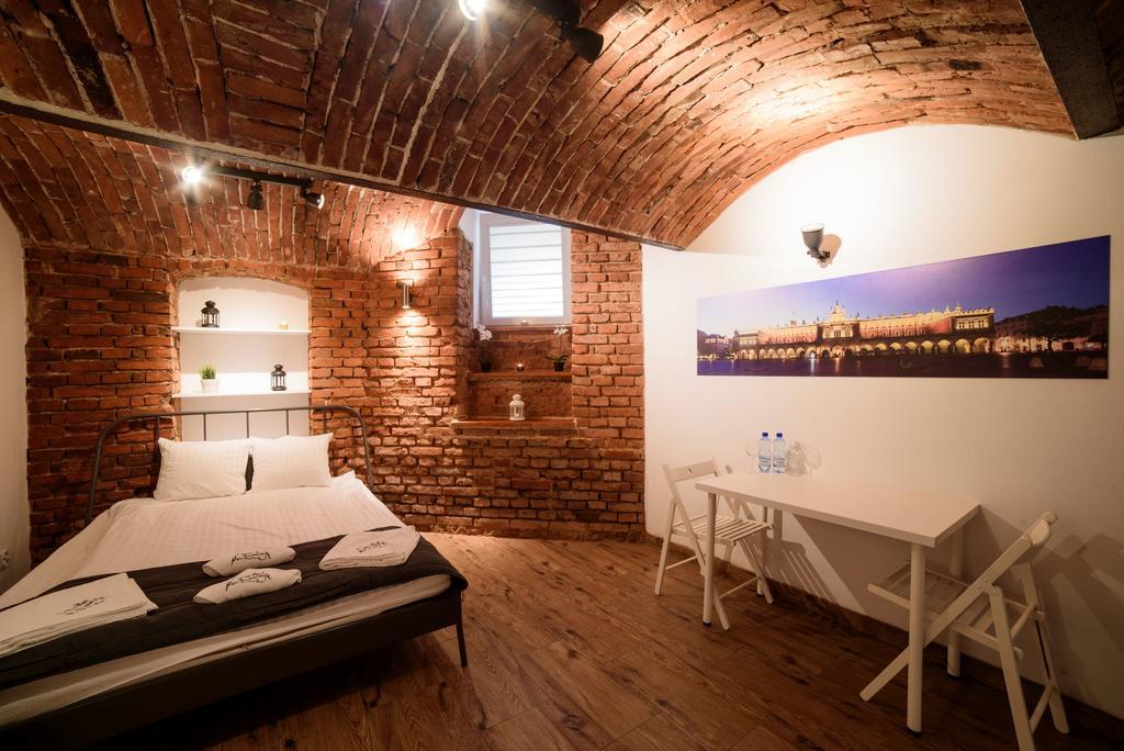 Cracow Rent Apartments - Spacious Apartments For 2-7 People In Quiet Area - Kolberga Street Nr 3 - 10 Min To Main Square By Foot Krakow Dış mekan fotoğraf
