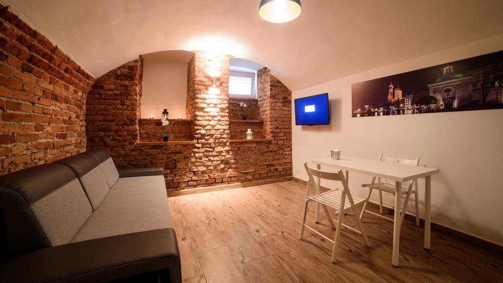 Cracow Rent Apartments - Spacious Apartments For 2-7 People In Quiet Area - Kolberga Street Nr 3 - 10 Min To Main Square By Foot Krakow Dış mekan fotoğraf