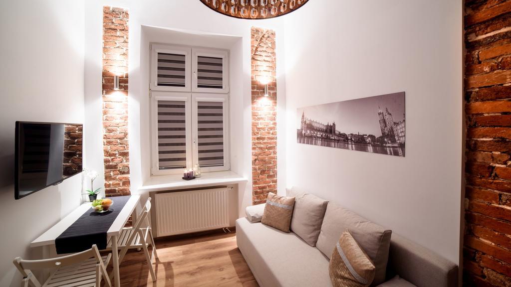 Cracow Rent Apartments - Spacious Apartments For 2-7 People In Quiet Area - Kolberga Street Nr 3 - 10 Min To Main Square By Foot Krakow Dış mekan fotoğraf