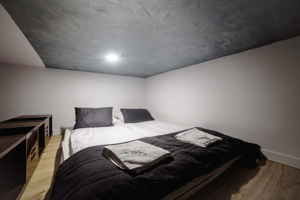 Cracow Rent Apartments - Spacious Apartments For 2-7 People In Quiet Area - Kolberga Street Nr 3 - 10 Min To Main Square By Foot Krakow Dış mekan fotoğraf