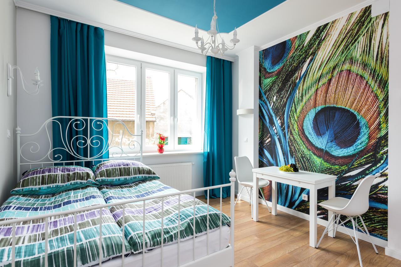 Cracow Rent Apartments - Spacious Apartments For 2-7 People In Quiet Area - Kolberga Street Nr 3 - 10 Min To Main Square By Foot Krakow Dış mekan fotoğraf